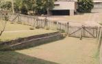 <span class="caption-caption">Driveway, 32 Thorne Street, Windsor</span>, c1970s. <br />Slide, collection of <span class="caption-contributor">Robin Barron</span>.