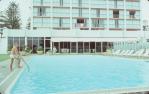 <span class="caption-caption">Motel pool, Surfers Paradise</span>, c1976. <br />Slide, collection of <span class="caption-contributor">Robin Barron</span>.