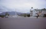 <span class="caption-caption">Approaches to the new bridge, Criterion Hotel on right, Rockhampton</span>, 1964. <br />Slide, collection of <span class="caption-contributor">Eric Willmott</span>.