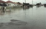 <span class="caption-caption">George Street in flood, Bundaberg</span>, 1971. <br />Slide, collection of <span class="caption-contributor">Malcolm McCracken</span>.