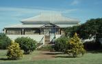 <span class="caption-caption">House, Childers</span>, 1986. <br />Slide by <span class="caption-publisher">Michael Keniger</span>, collection of <span class="caption-contributor">University of Queensland Library</span>.