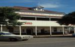 <span class="caption-caption">Grand Hotel, Childers</span>, 1986. <br />Slide by <span class="caption-publisher">Michael Keniger</span>, collection of <span class="caption-contributor">University of Queensland Library</span>.