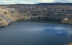 <span class="caption-caption">Open cut copper mine, Mount Morgan</span>, 1986. <br />Slide by <span class="caption-publisher">Michael Keniger</span>, collection of <span class="caption-contributor">University of Queensland Library</span>.