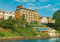 <span class="caption-caption">Brisbane Travelodge, Main Street, Kangaroo Point</span>, c1972. <br />Postcard by <span class="caption-publisher">Kruger</span>, collection of <span class="caption-contributor">Centre for the Government of Queensland</span>.