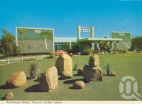<span class="caption-caption">Koolamara Motel, Woorim, Bribie Island</span>, 1975. <br />Postcard folder by <span class="caption-publisher">Bernard Kuskopf</span>, collection of <span class="caption-contributor">Centre for the Government of Queensland</span>.
