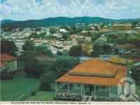 <span class="caption-caption">Overlooking city from the Fire Station Observation Tower, Gympie</span>, c1980. <br />Postcard folder by <span class="caption-publisher">Murray Views Pty Ltd</span>, collection of <span class="caption-contributor">Centre for the Government of Queensland</span>.