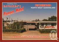 <span class="caption-caption">Entriken's Pioneer Motel, Richmond</span>, c1970. <br />Postcard by <span class="caption-publisher">ICP</span>, collection of <span class="caption-contributor">Centre for the Government of Queensland</span>.