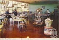 <span class="caption-caption">Interior, Picnic Point Kiosk, Toowoomba</span>, c1960. <br />Postcard folder by <span class="caption-publisher">Murray Views Pty Ltd</span>, collection of <span class="caption-contributor">Centre for the Government of Queensland</span>.