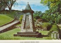 <span class="caption-caption">Allan Cunningham Memorial Ipswich</span>, c1974. <br />Postcard folder by <span class="caption-publisher">Sydney G Hughes Pty Ltd</span>, collection of <span class="caption-contributor">Centre for the Government of Queensland MS</span>.