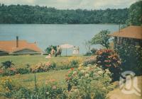 <span class="caption-caption">Lake Barrine, Atherton Tablelands</span>, 1950. <br />Booklet, collection of <span class="caption-contributor">John Young</span>.