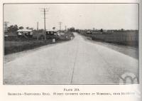 <span class="caption-caption">Brisbane -Toowoomba Road, at Moorooka</span>. <br />From <span class="caption-book">Queensland Agricultural Journal</span>, 1929, collection of <span class="caption-contributor">Fryer Library, UQ</span>.