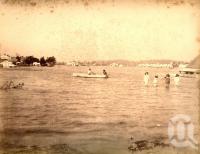 <span class="caption-caption">Old racecourse New Farm during flood</span>, 1893. <br />Photograph, collection of <span class="caption-contributor">Fryer Library, UQ</span>.