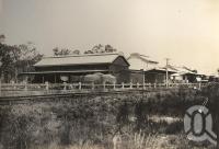<span class="caption-caption">Cotton ginnery, Whinstanes</span>, 1921-1922. <br />Photograph, collection of <span class="caption-contributor">Gillies Collection, Fryer Library, UQ</span>.
