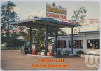 <span class="caption-caption">Roadhouse, Miriam Vale</span>, c1970-2000. <br />Postcard, collection of <span class="caption-contributor">Murray Views Collection</span>.