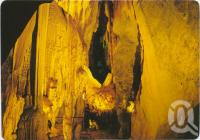 <span class="caption-caption">The main chamber, Donna Cave, Chillagoe</span>, c1970-2000. <br />Postcard, collection of <span class="caption-contributor">Murray Views Collection</span>.
