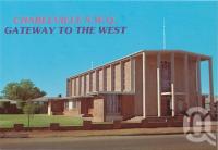 <span class="caption-caption">Roman Catholic Church, Wills Street, Charleville</span>, c1970-2000. <br />Postcard, collection of <span class="caption-contributor">Murray Views Collection</span>.