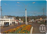 <span class="caption-caption">Ipswich Street, Esk</span>, c1970-2000. <br />Postcard, collection of <span class="caption-contributor">Murray Views Collection</span>.