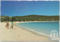 <span class="caption-caption">Looking from the Spit into Fisherman's Bay, Great Keppel Island</span>, c1970-2000. <br />Postcard, collection of <span class="caption-contributor">Murray Views Collection</span>.