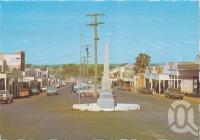 <span class="caption-caption">Lyons Street, Mundubbera</span>, c1970-2000. <br />Postcard, collection of <span class="caption-contributor">Murray Views Collection</span>.