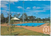 <span class="caption-caption">Swimming Pool, Yarraman</span>, c1970-2000. <br />Postcard, collection of <span class="caption-contributor">Murray Views Collection</span>.